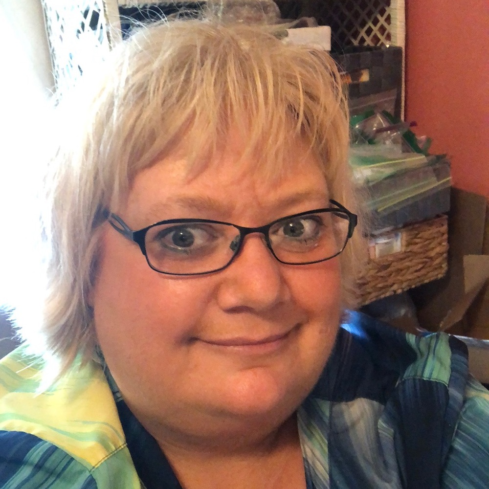 Meet your Posher, Carolyn